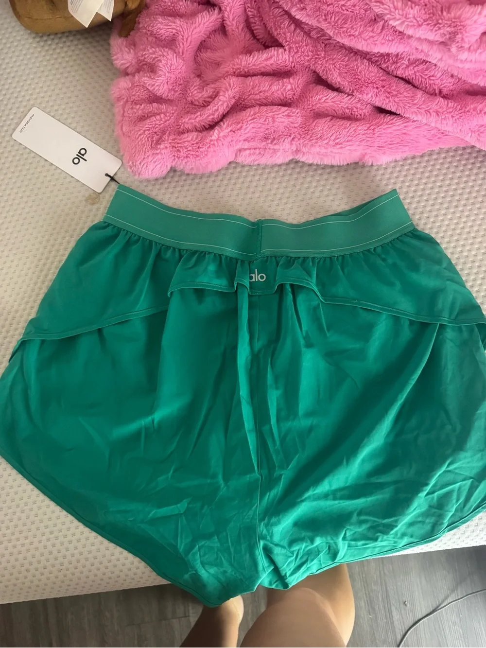 ALO Yoga Spruce Green Match Point Short with Logo Waistband - Picture 3 of 4